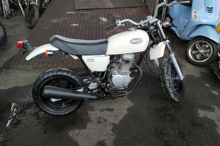 ATTENDU: Honda Ape 50, Japonais, Blanc, 7367 km