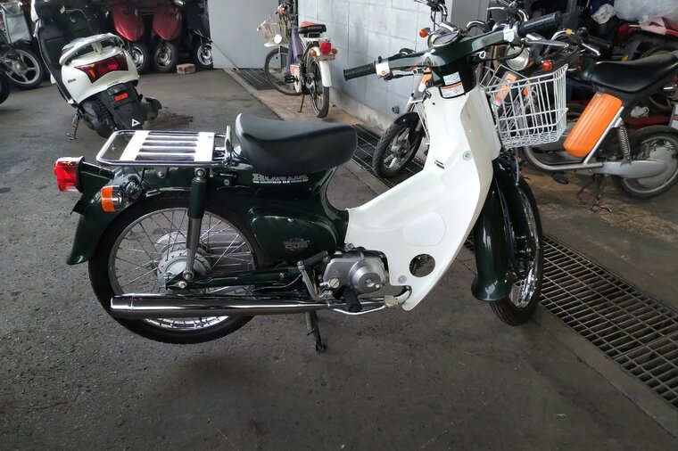 ATTENDU: Honda C50 NT, Japonais, Vert, 6167 km