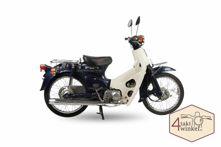 Honda C50 NT Japonais, Pourpre, 5191 km, immatriculation n&eacute;erlandaise