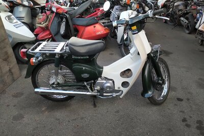 ATTENDU: Honda C50 NT, Japonais, Vert, 7558 km