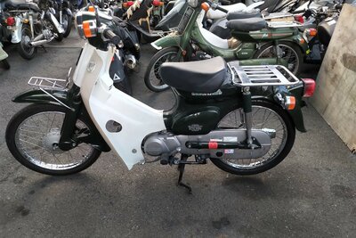 ATTENDU: Honda C50 NT, Japonais, Vert, 7558 km