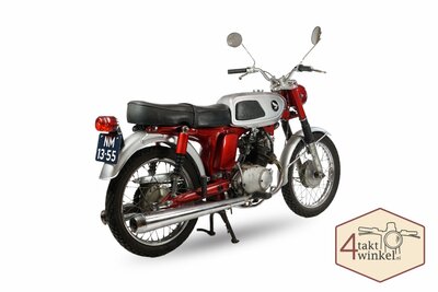 Honda SS125a avec immatriculation